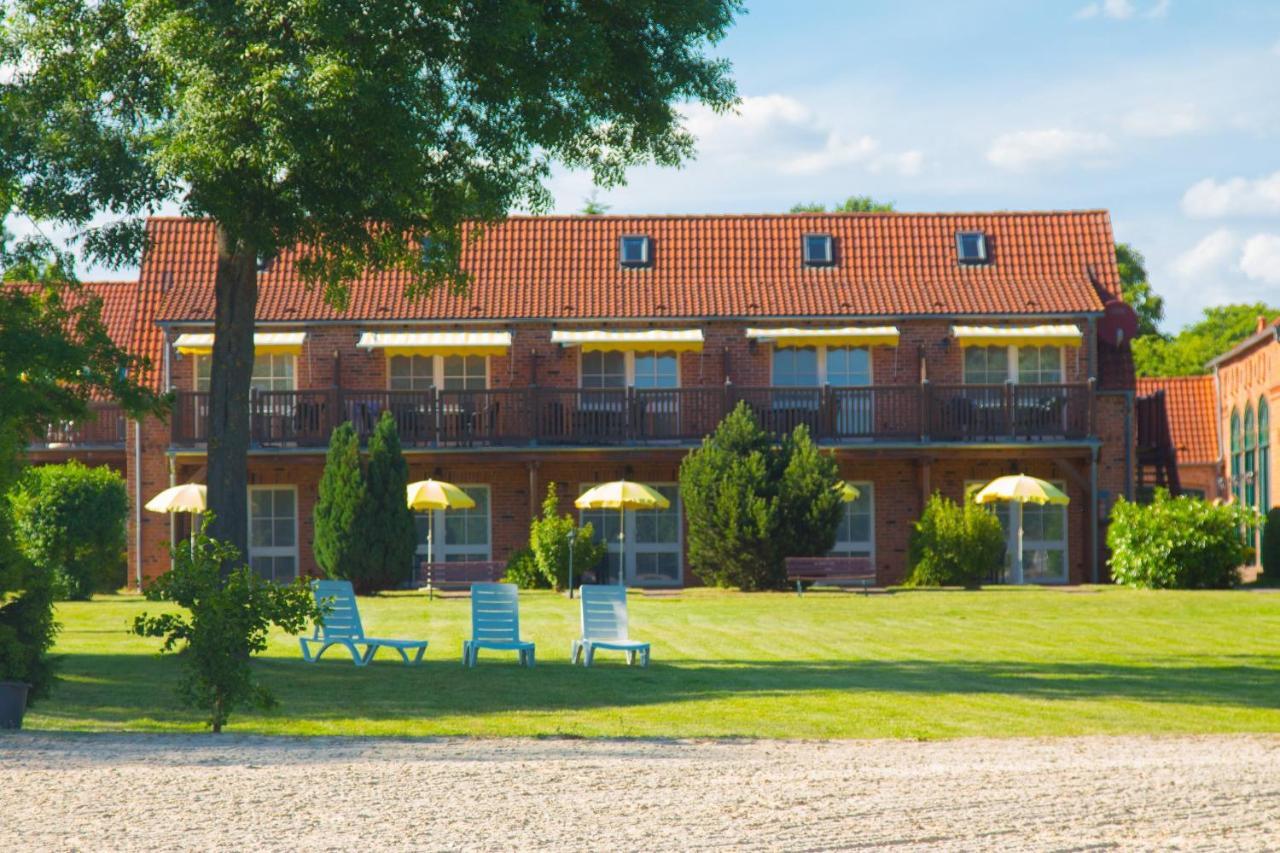 Ferienpark Mecklenburg Ziegendorf Exterior foto