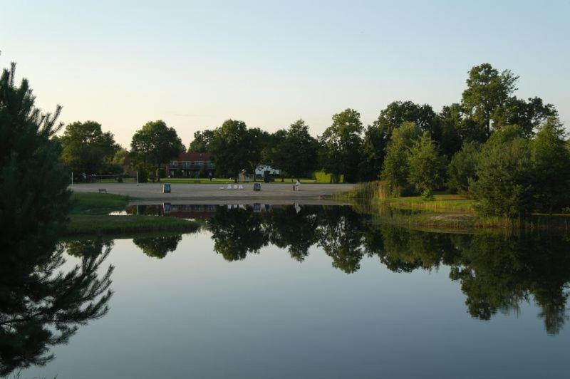 Ferienpark Mecklenburg Ziegendorf Exterior foto